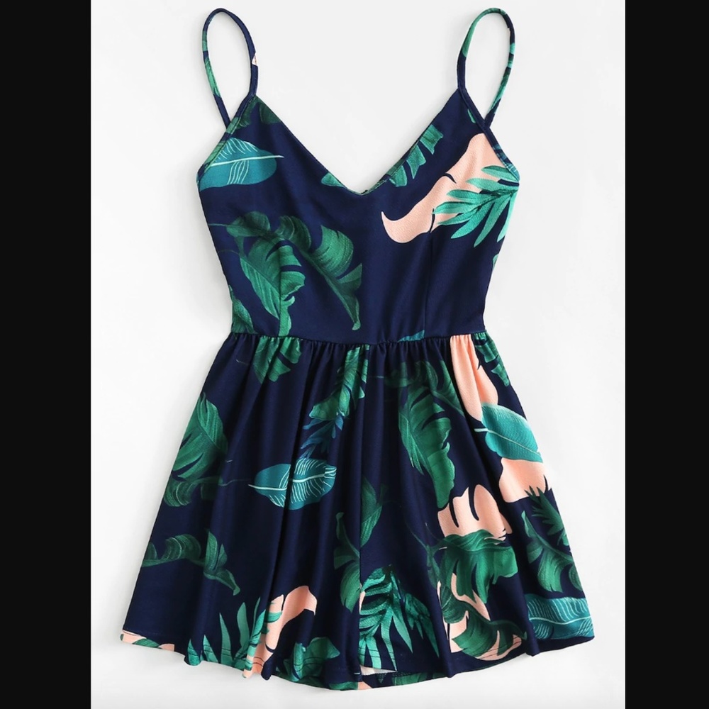 Leaf Print Cami Romper - Picture 2 of 5